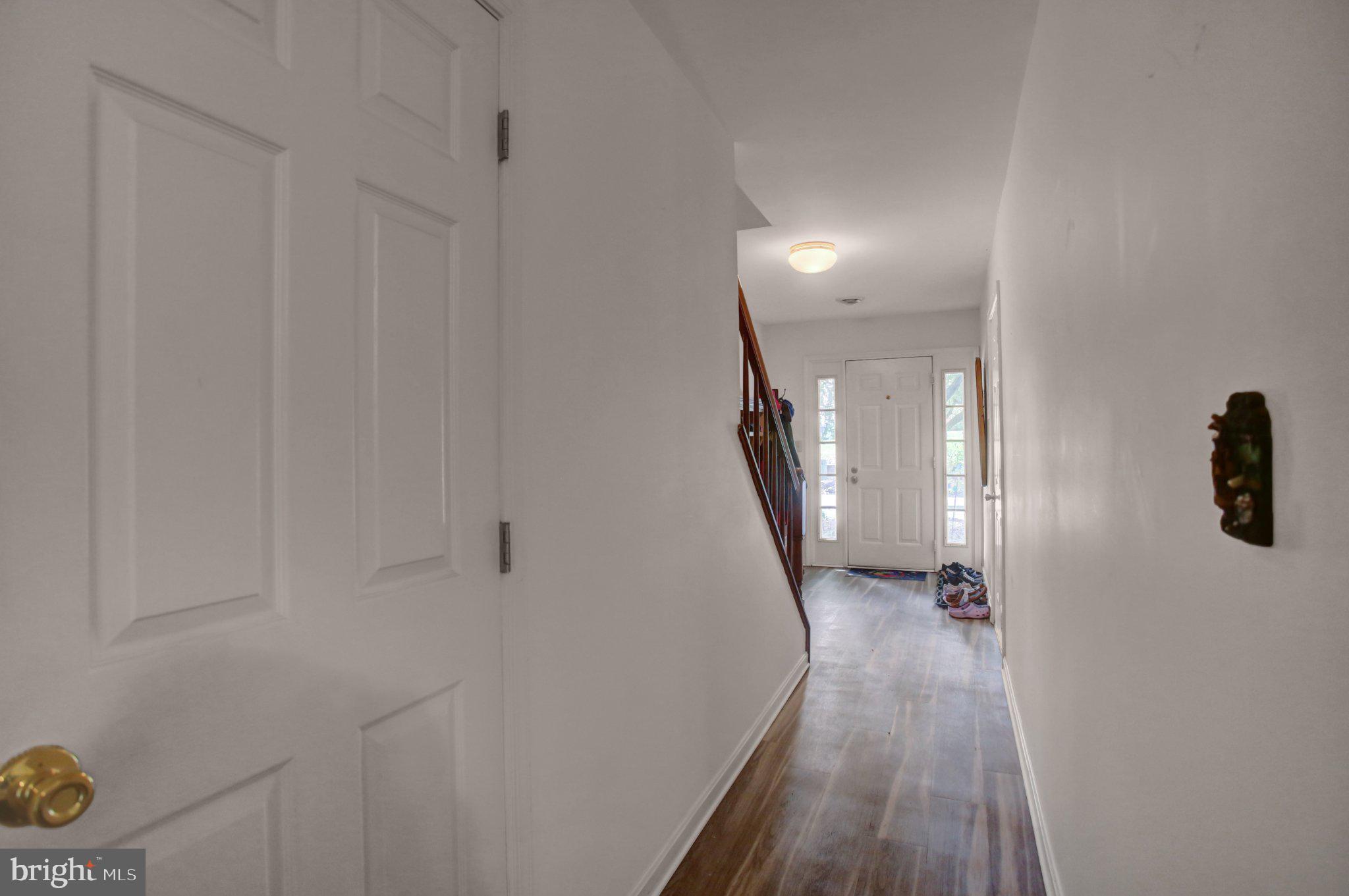 1557 Brechbill Road Chambersburg, PA 17202 - Photo 6 of 33 Inviting hallway with natural light.