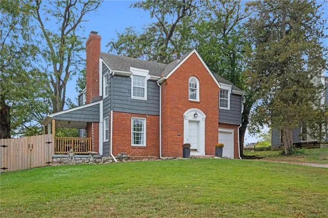 $215,000 | 1719 East 76th Street, Kansas City, MO 64131