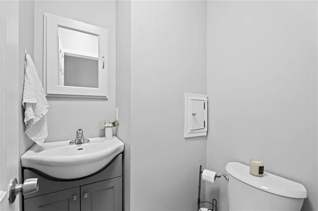 $215,000 | 1719 East 76th Street, Kansas City, MO 64131