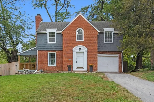 $215,000 | 1719 East 76th Street, Kansas City, MO 64131