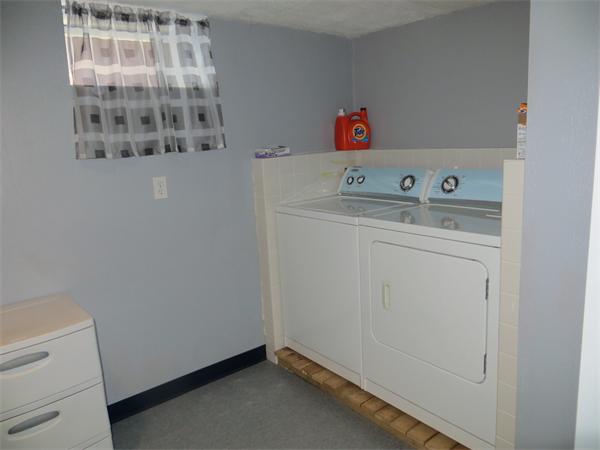 150 Dover Street Fall River, MA 02721 - Photo 20 of 30 a utility room with dryer and washer