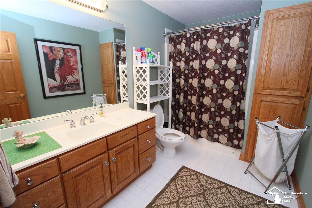 4451 Heiss Road Monroe, MI 48162 - Photo 26 of 44