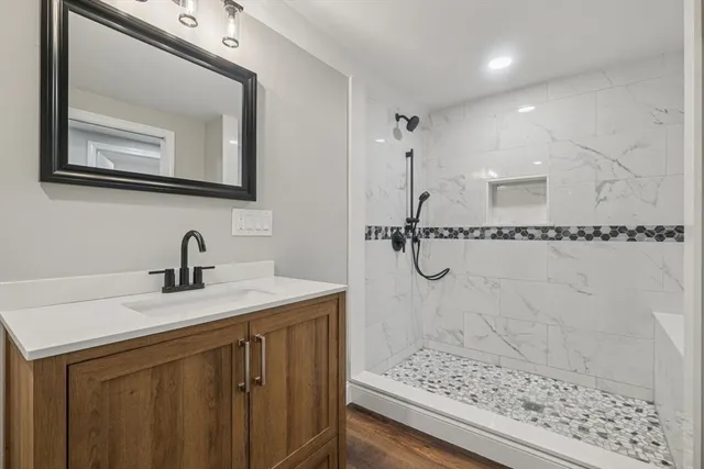 $649,977 | 1 Rounseville Road, Rochester, MA 02770