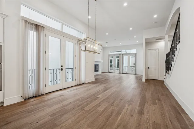 $4,900 | 1659 Bingle Road, Houston, TX 77055