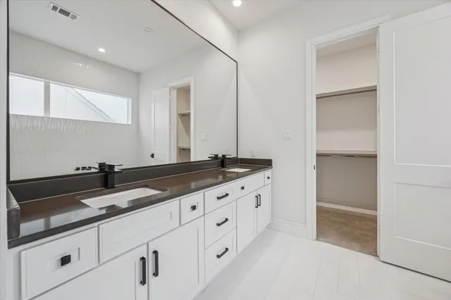 $4,900 | 1659 Bingle Road, Houston, TX 77055