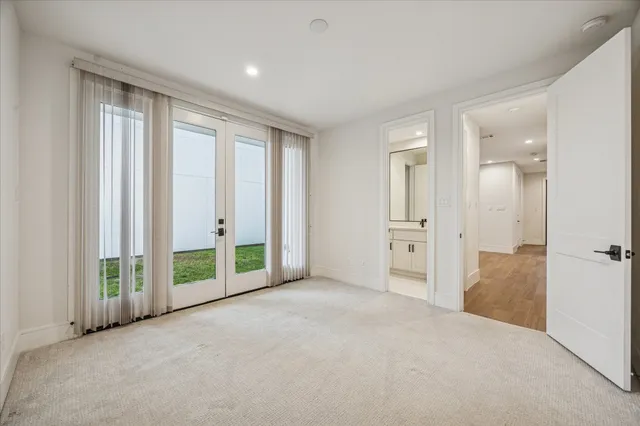 $4,900 | 1659 Bingle Road, Houston, TX 77055