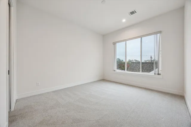 $4,900 | 1659 Bingle Road, Houston, TX 77055