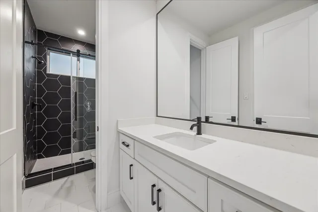 $4,900 | 1659 Bingle Road, Houston, TX 77055