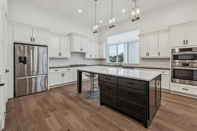 $4,900 | 1659 Bingle Road, Houston, TX 77055