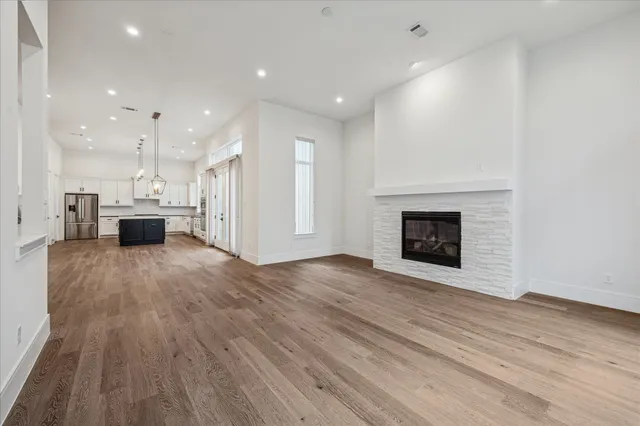 $4,900 | 1659 Bingle Road, Houston, TX 77055