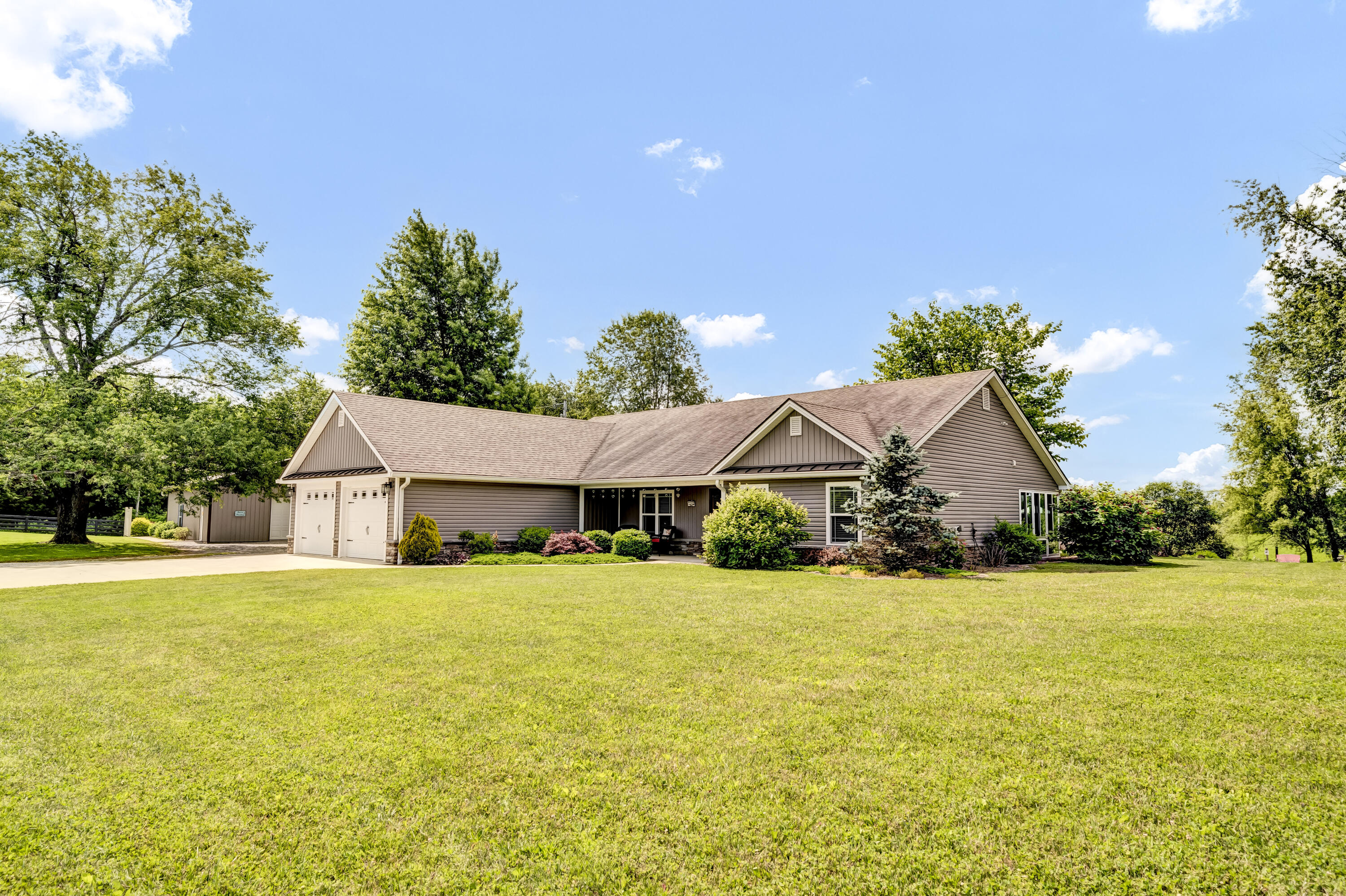 2615 Crowe Ridge Road Winchester, KY 40391 - Photo 5 of 81 A7405133