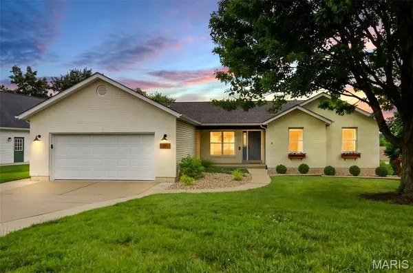 $489,900 | 201 Hara Lane, Washington, MO 63090