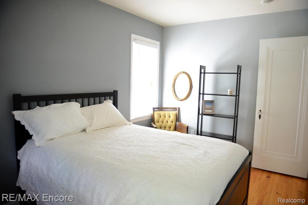 2186 Columbia Road Berkley, MI 48072 - Photo 14 of 25 First floor bedroom with beautiful wood floors!