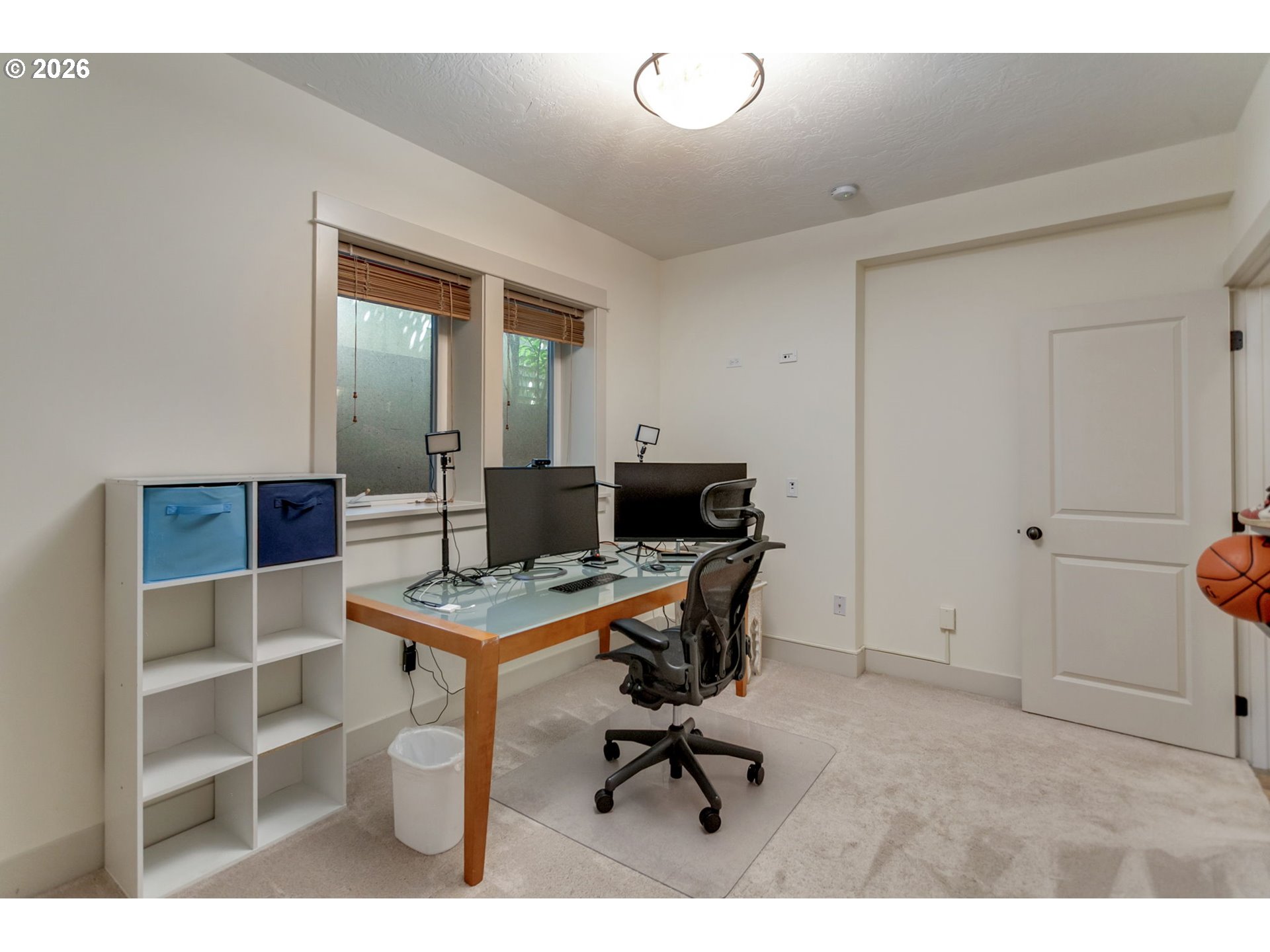 2939 Southwest Custer Street Portland, OR 97219 - Photo 35 of 48