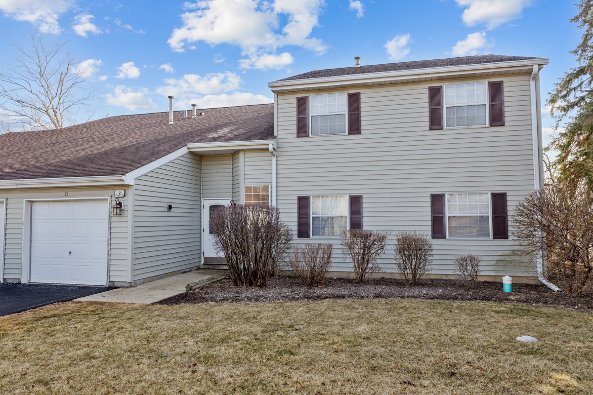 3 North Victoria Lane, Unit B Streamwood, IL 60107 - Photo 14 of 16