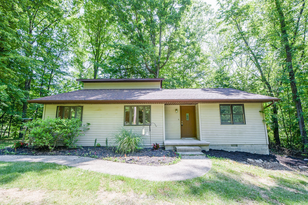 815 Keeler Road Spencer, IN 47460 - Photo 1 of 41