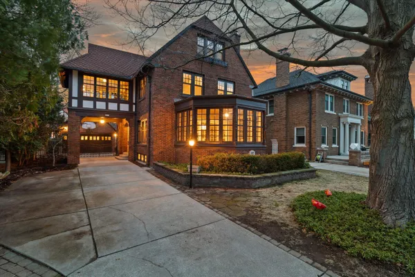 $1,295,000 | 4419 North Prospect Avenue, Shorewood, WI 53211