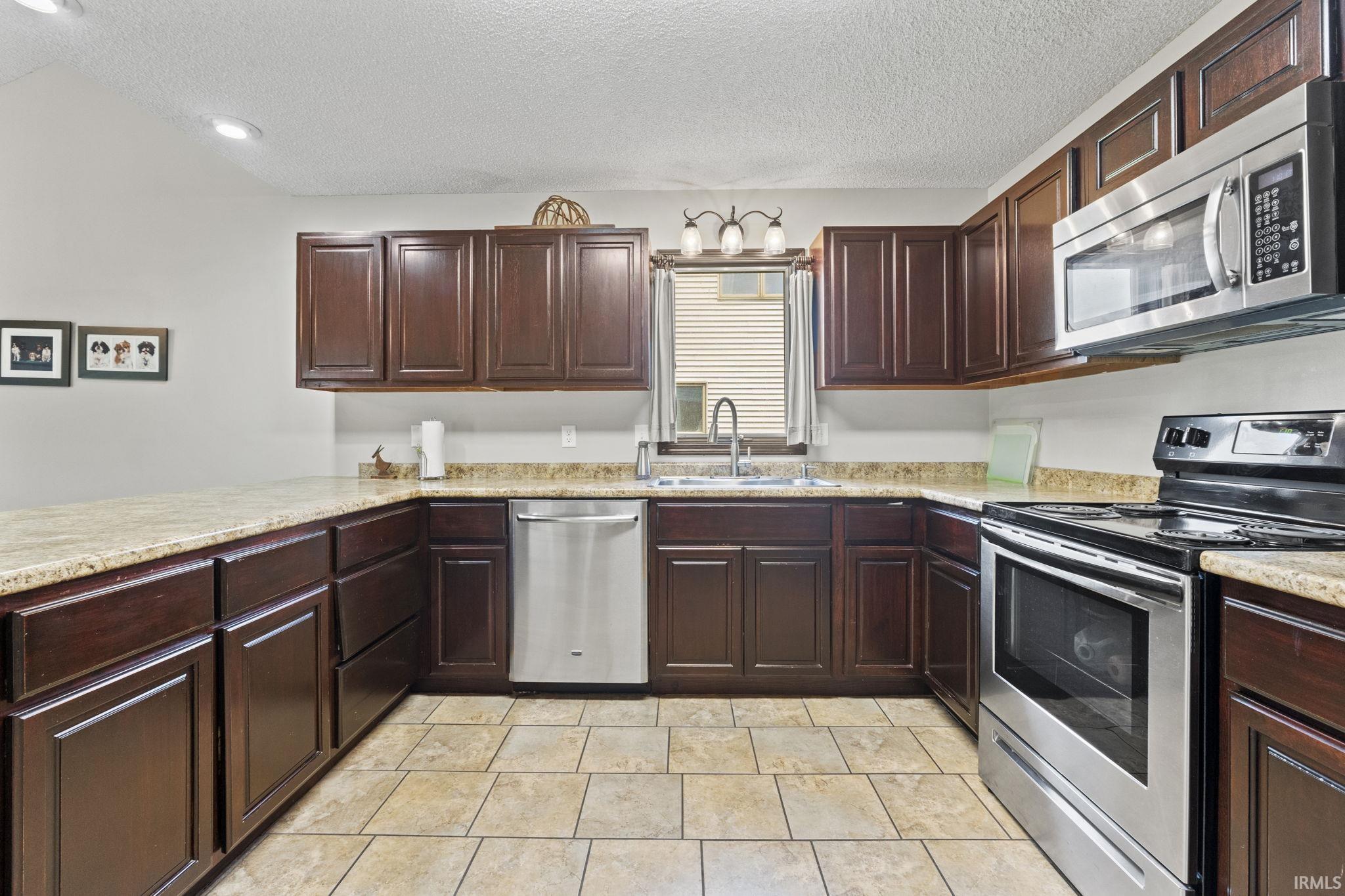 6224 Shadow Ridge Run Fort Wayne, IN 46804 - Photo 15 of 36 Gallery Image 15