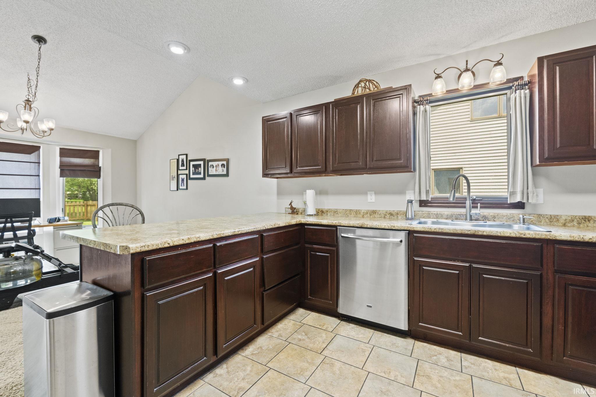6224 Shadow Ridge Run Fort Wayne, IN 46804 - Photo 20 of 36 Gallery Image 20