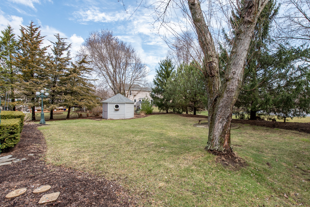 1629 Deer Run Road Gurnee, IL 60031 - Photo 35 of 40