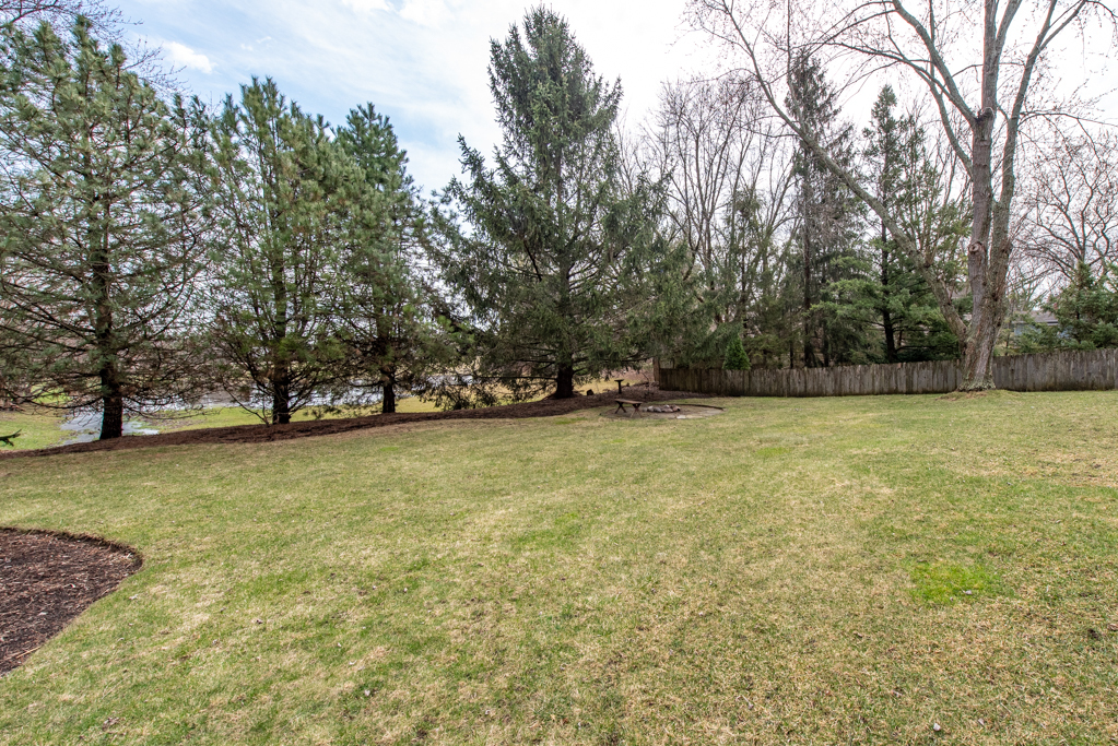 1629 Deer Run Road Gurnee, IL 60031 - Photo 40 of 40