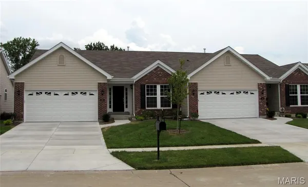 $395,000 | 110 Fallon Villa Court, O'Fallon, MO 63368