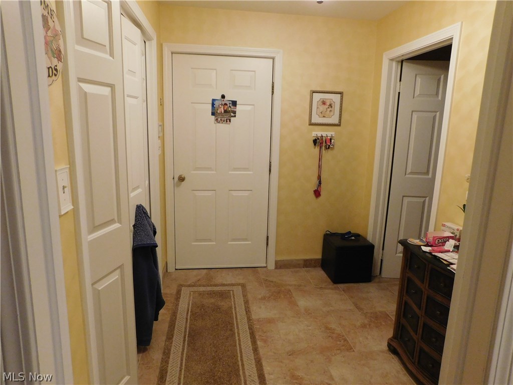 1806 Lander Road Mayfield Heights, OH 44124 - Photo 10 of 19