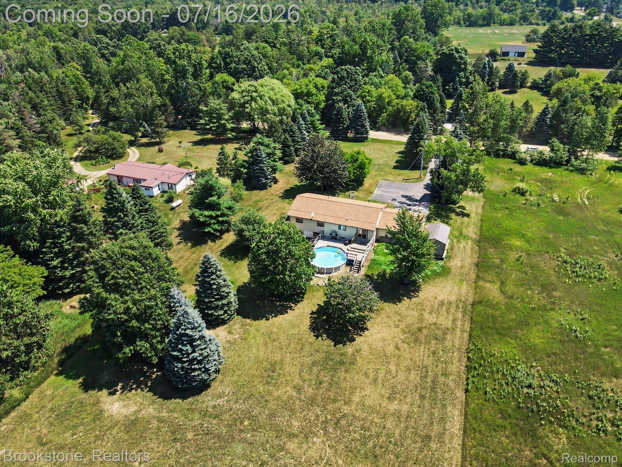 4555 Lonsberry Road Columbiaville, MI 48421 - Photo 22 of 29 004_file_8511.jpg