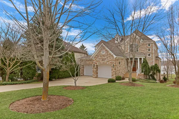 $1,450,000 | 38856 North Cedar Crest Drive, Lake Villa, IL 60046