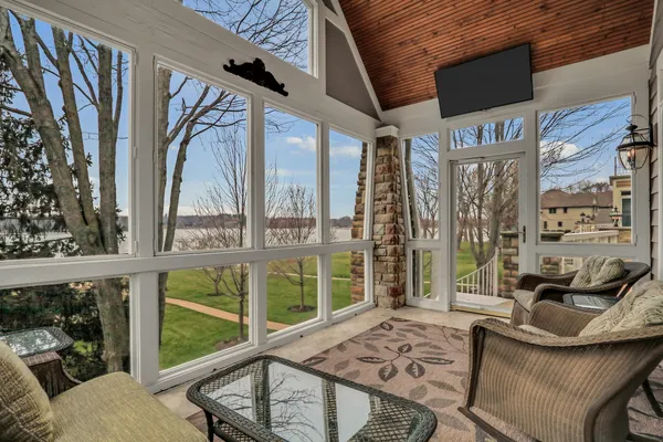 a view of a livingroom with furniture
