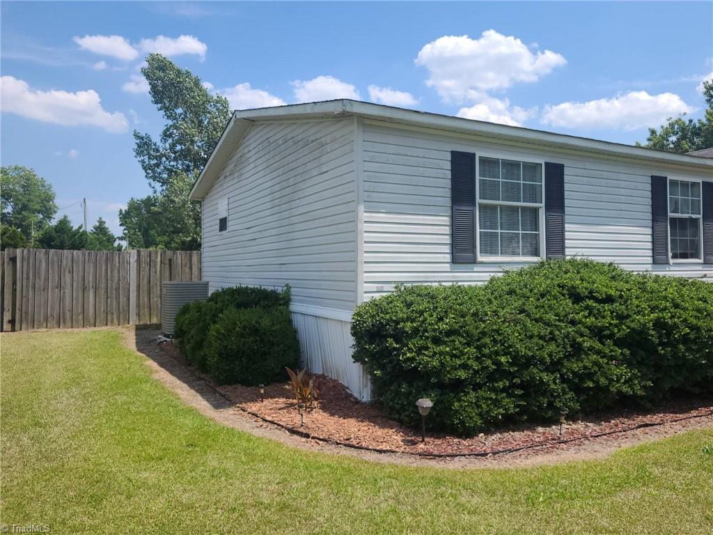 2824 Frank Kilpatrick Road Grifton, NC 28530 - Photo 5 of 48