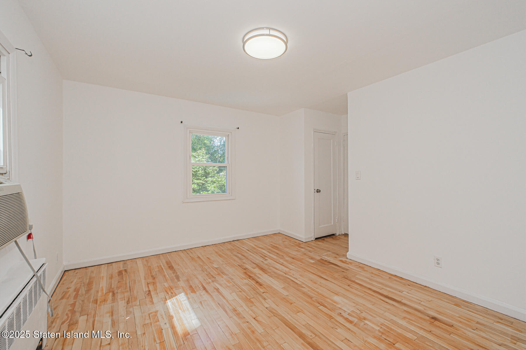 178 Arlo Road, Unit B Staten Island, NY 10301 - Photo 11 of 15 Photo Aug 24 2025, 10 17 38 PM