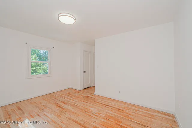 $220,000 | 178 Arlo Road, Unit B | Grymes Hill