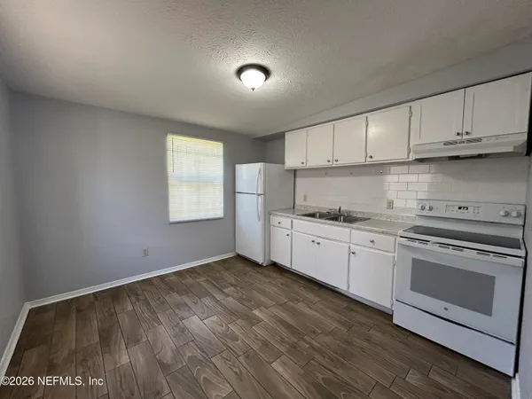 $850 | 3254 Phyllis Street, Jacksonville, FL 32205