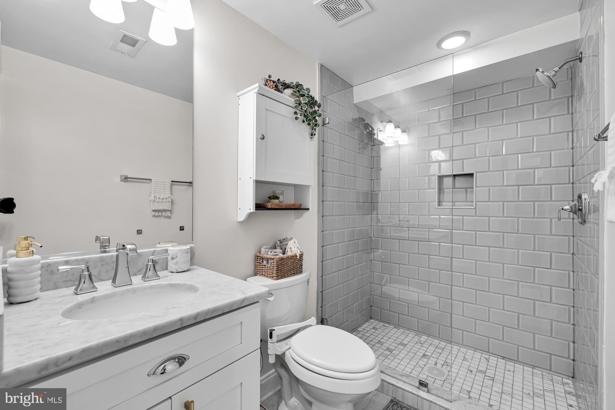 2026 North Capitol Street Northwest, Unit 1 Washington, DC 20002 - Photo 26 of 44