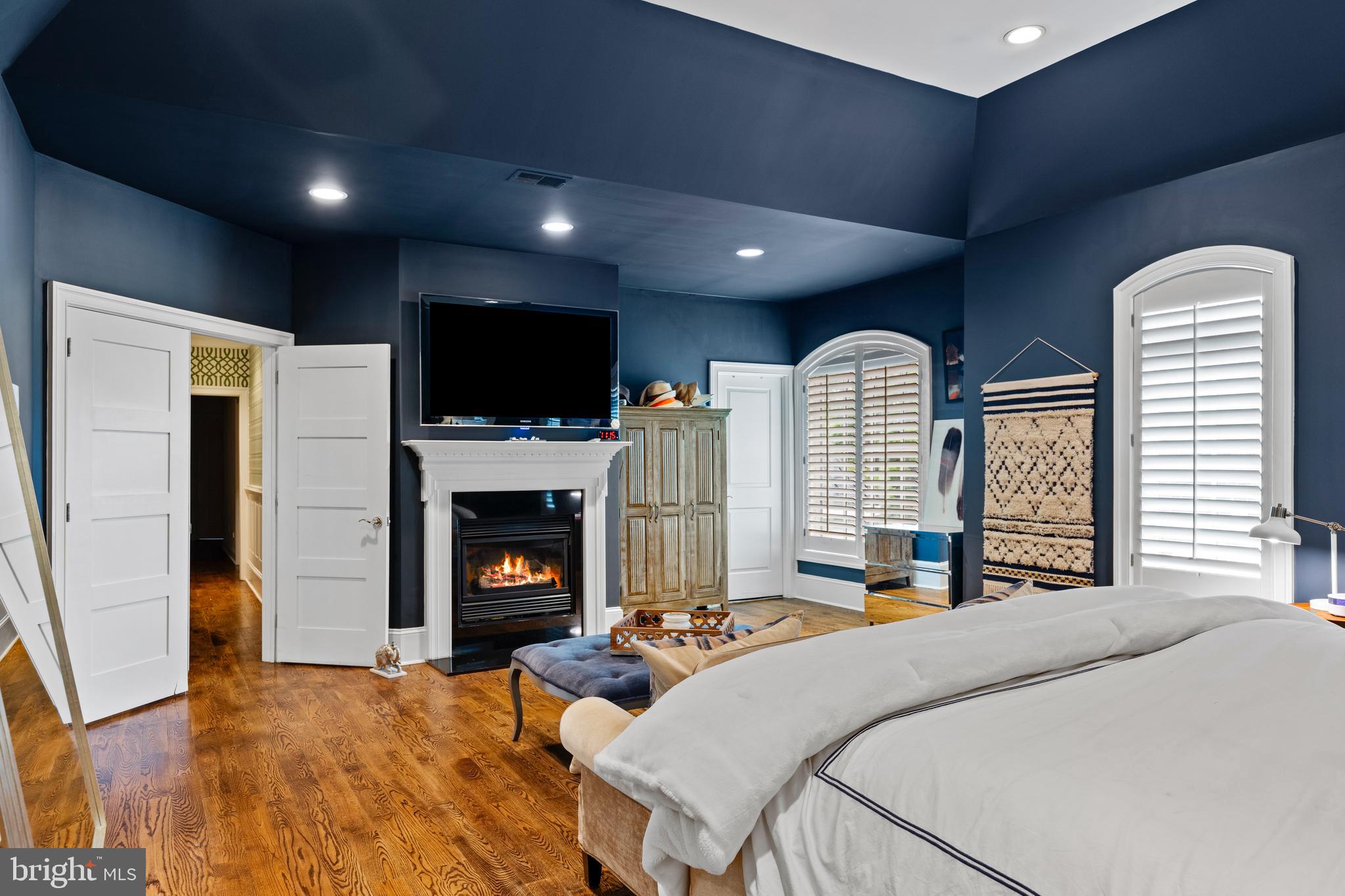 1211 Waverly Road Gladwyne, PA 19035 - Photo 21 of 47 Primary Bedroom