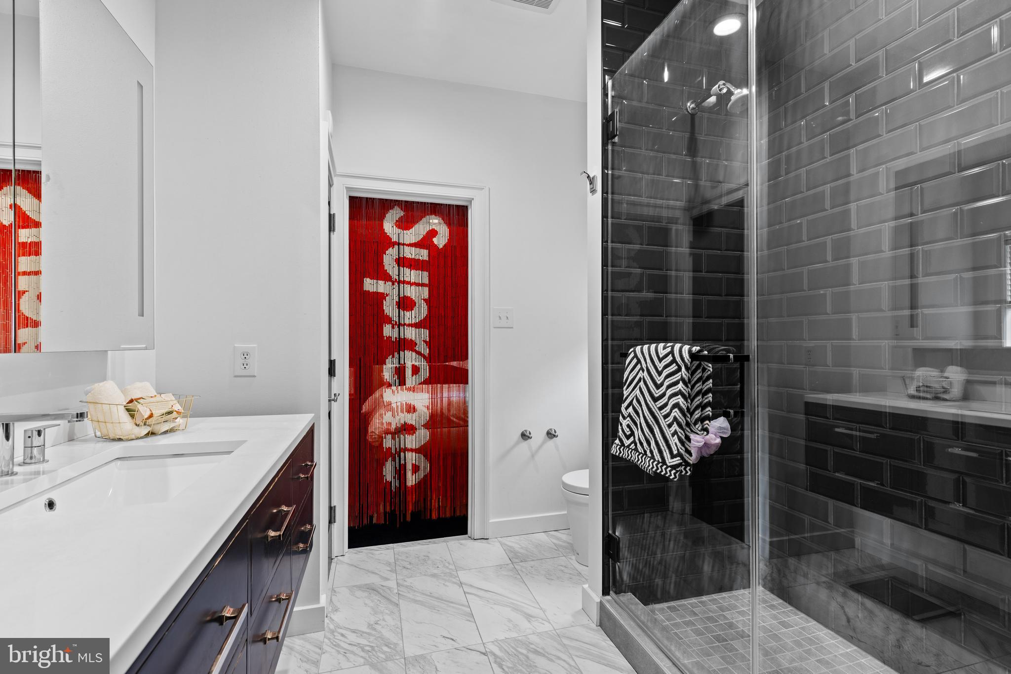 1211 Waverly Road Gladwyne, PA 19035 - Photo 27 of 47 "Jack & Jill" Bathroom 2