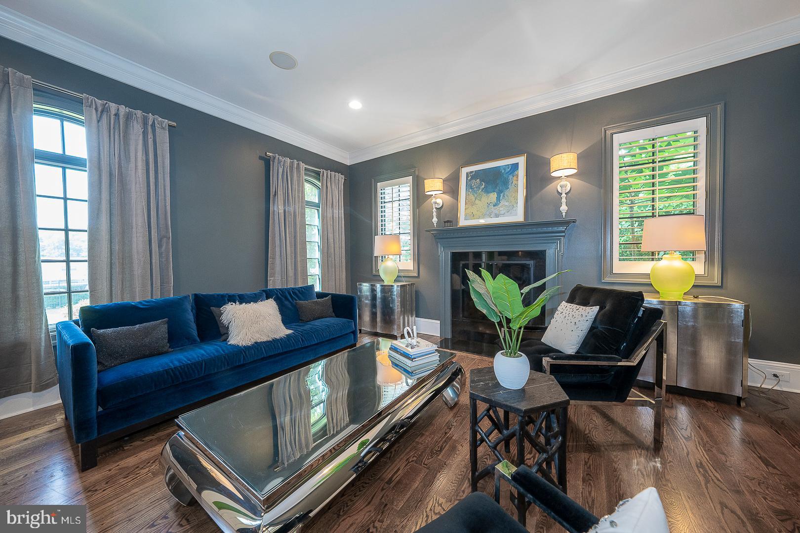 1211 Waverly Road Gladwyne, PA 19035 - Photo 6 of 47 Living Room