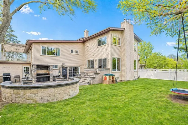 $850,000 | 2913 Virginia Lane, Glenview, IL 60025