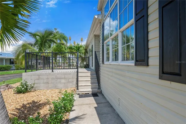 $190,000 | 1000 Kings Highway, Unit 111, Port Charlotte, FL 33980