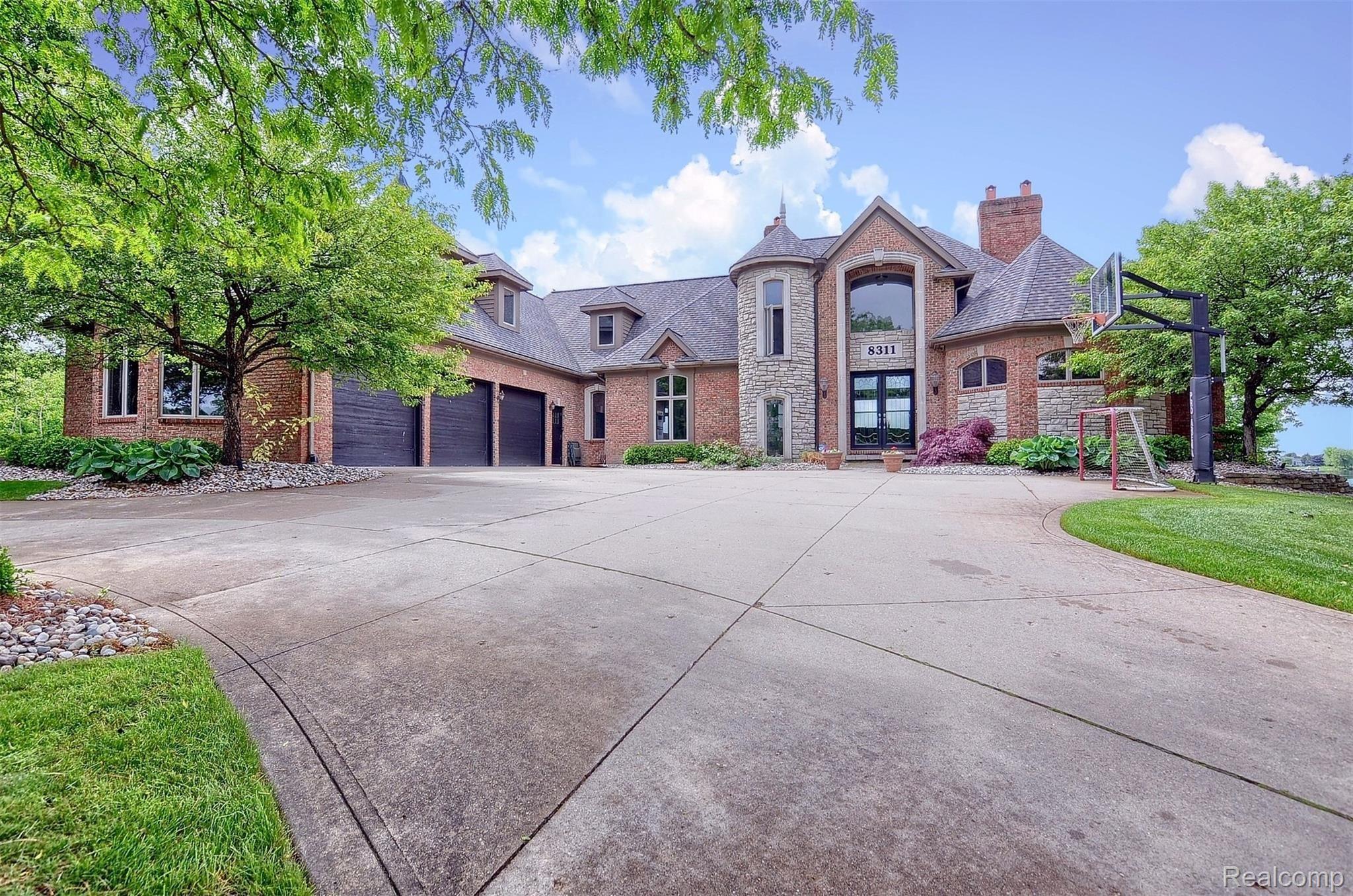 8311 Waumegah Road Clarkston, MI 48348 - Photo 1 of 61 1-Front.jpg