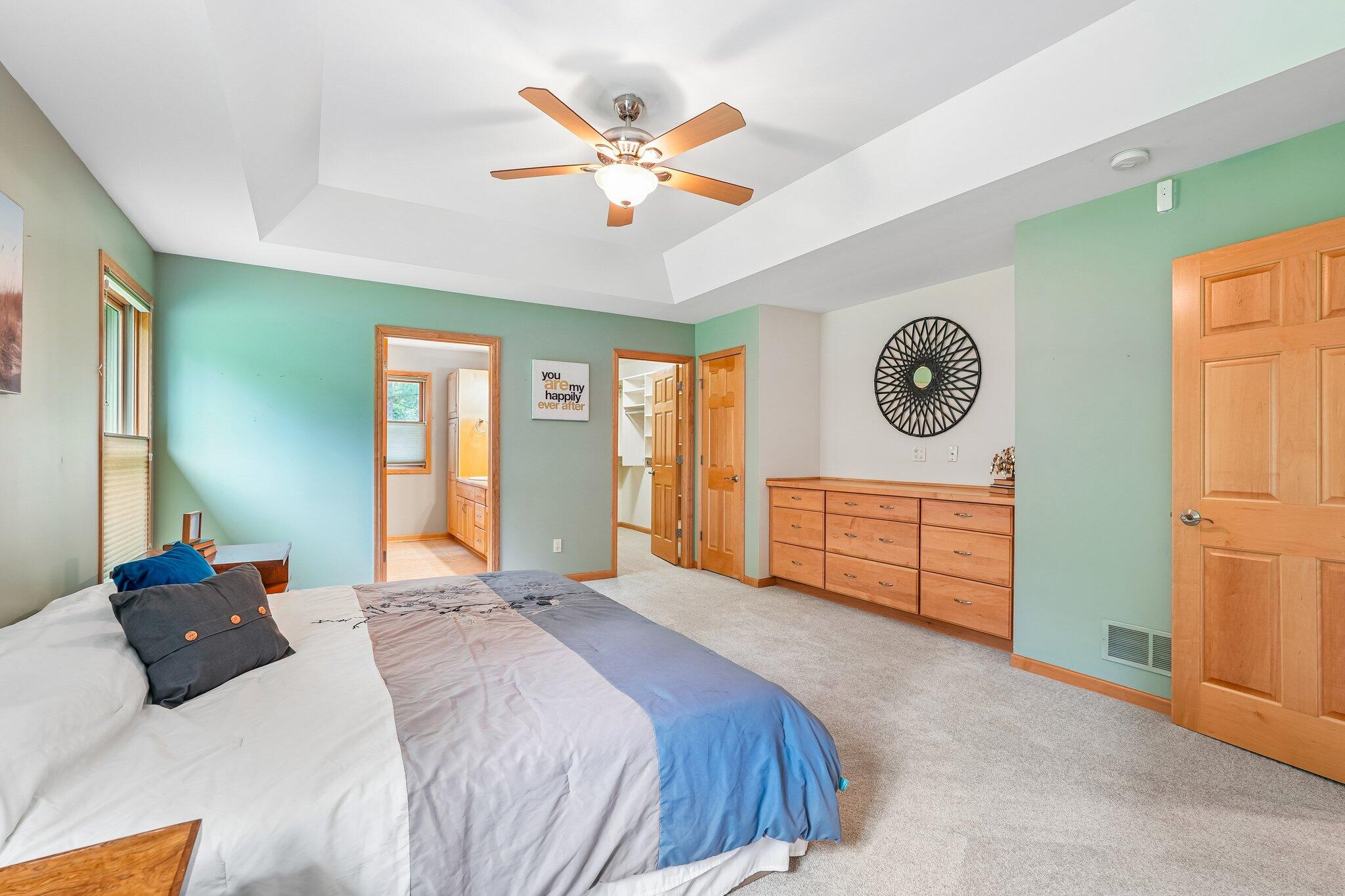 8040 West S County Line Road Franklin, WI 53132 - Photo 15 of 49 Primary bedroom