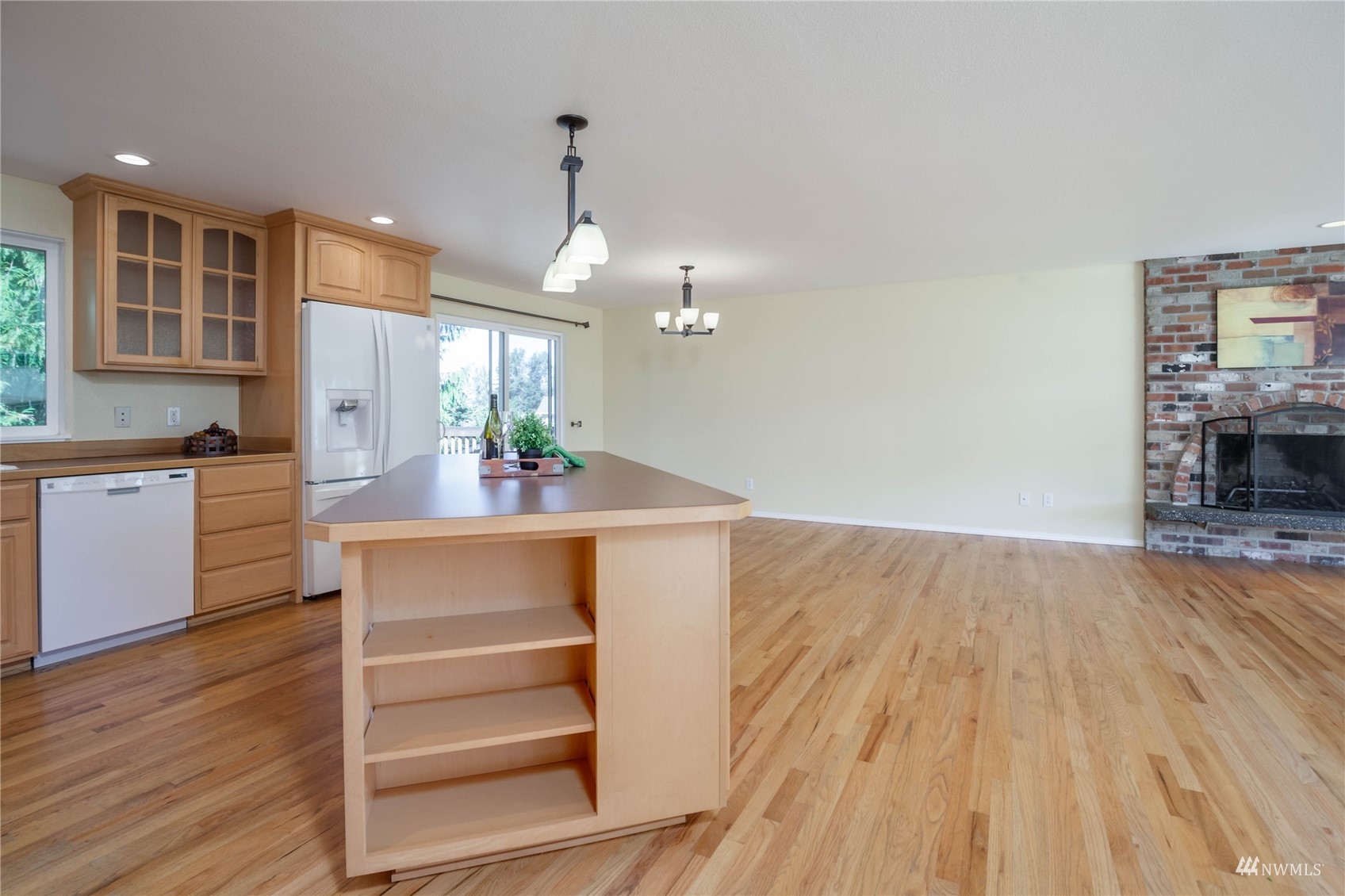 19711 144th Place Southeast Renton, WA 98058 - Photo 9 of 33 Gallery Image 9