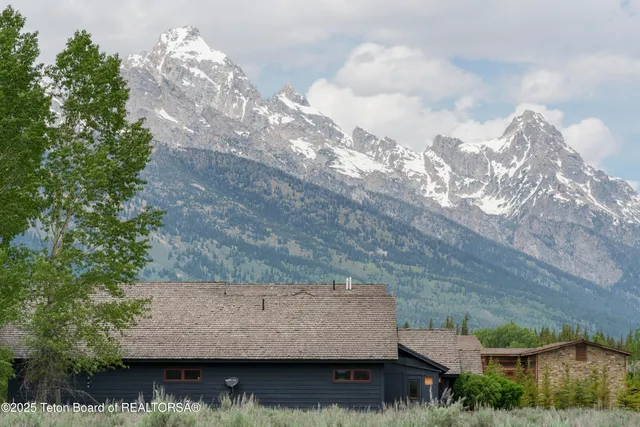 $5,900,000 | 500 East Solitude Drive, Jackson, WY 83001