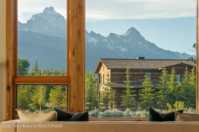 $5,900,000 | 500 East Solitude Drive, Jackson, WY 83001
