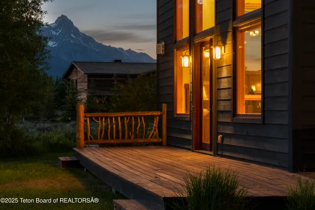 $5,900,000 | 500 East Solitude Drive, Jackson, WY 83001