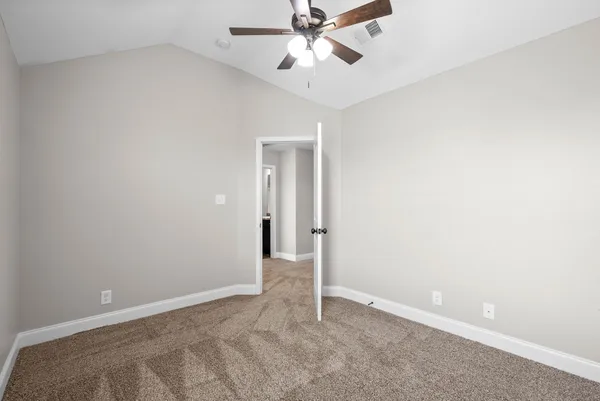 $2,595 | 1236 Winterset Drive, Clarksville, TN 37040