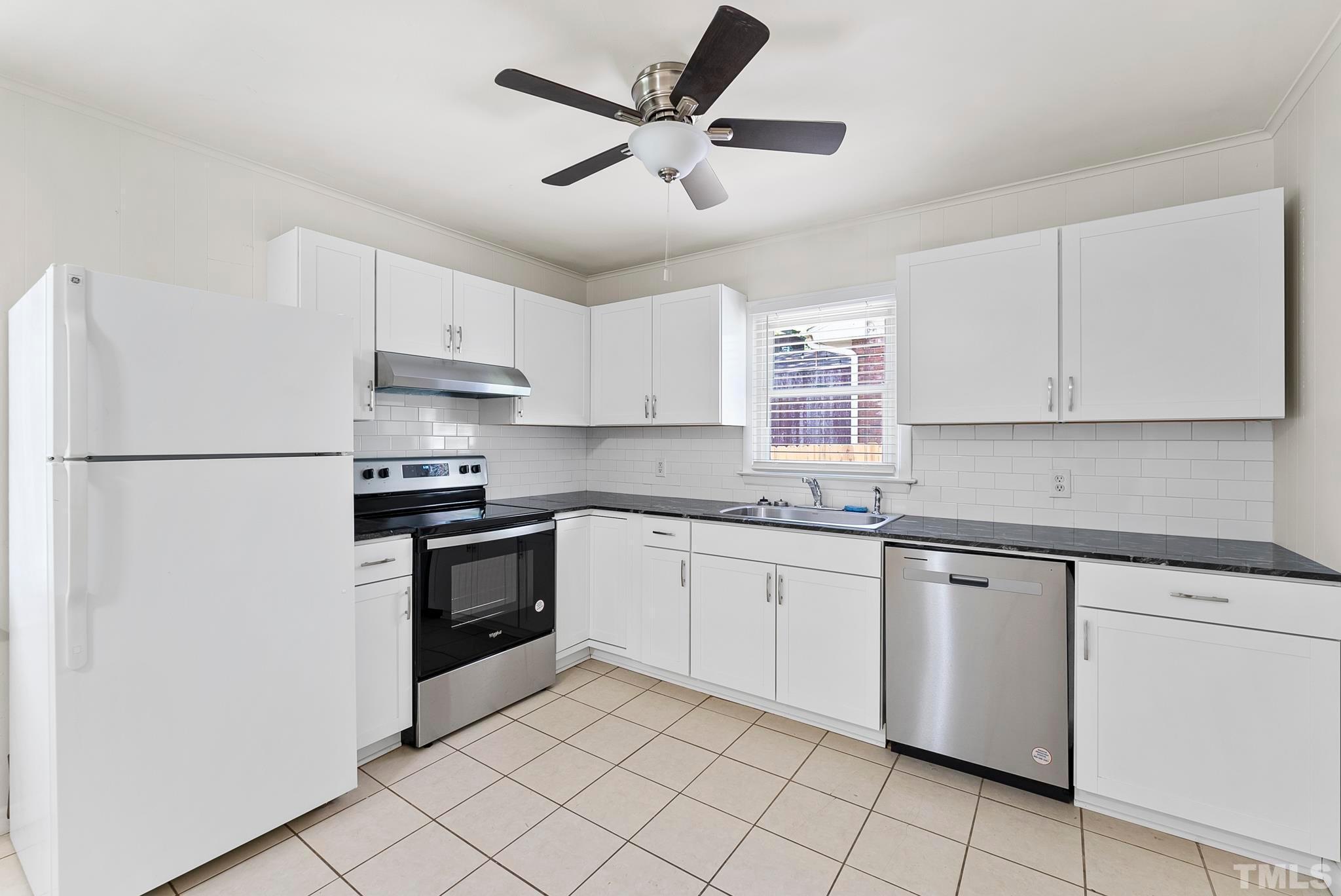 2808 Bardwell Road Raleigh, NC 27604 - Photo 10 of 25