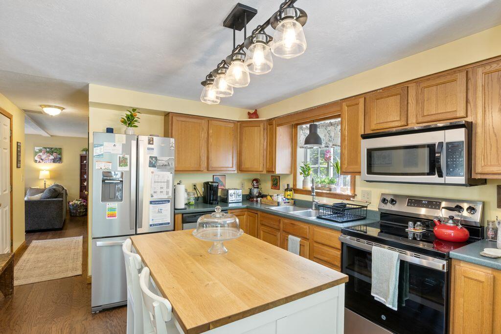 212 New Dam Road Waterboro, ME 04061 - Photo 7 of 24 212 kitchen 2