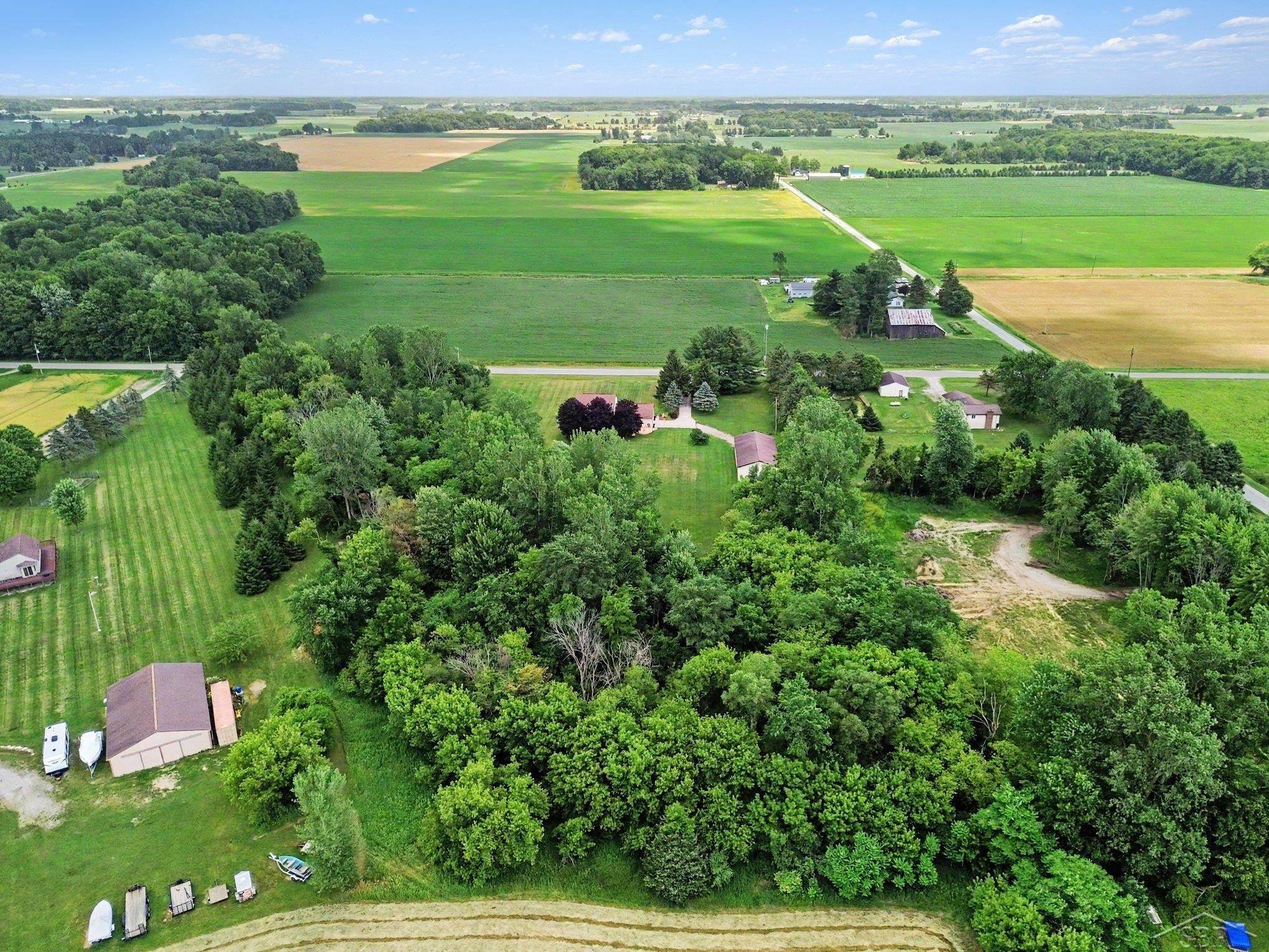 2577 North Brennan Road Hemlock, MI 48626 - Photo 32 of 41